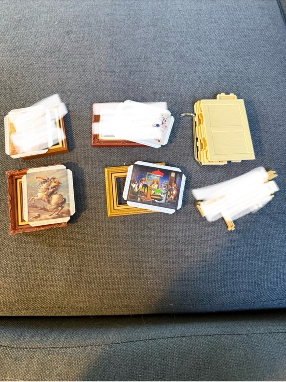 Mini Brand Miniature Picture Frames and Stand Set